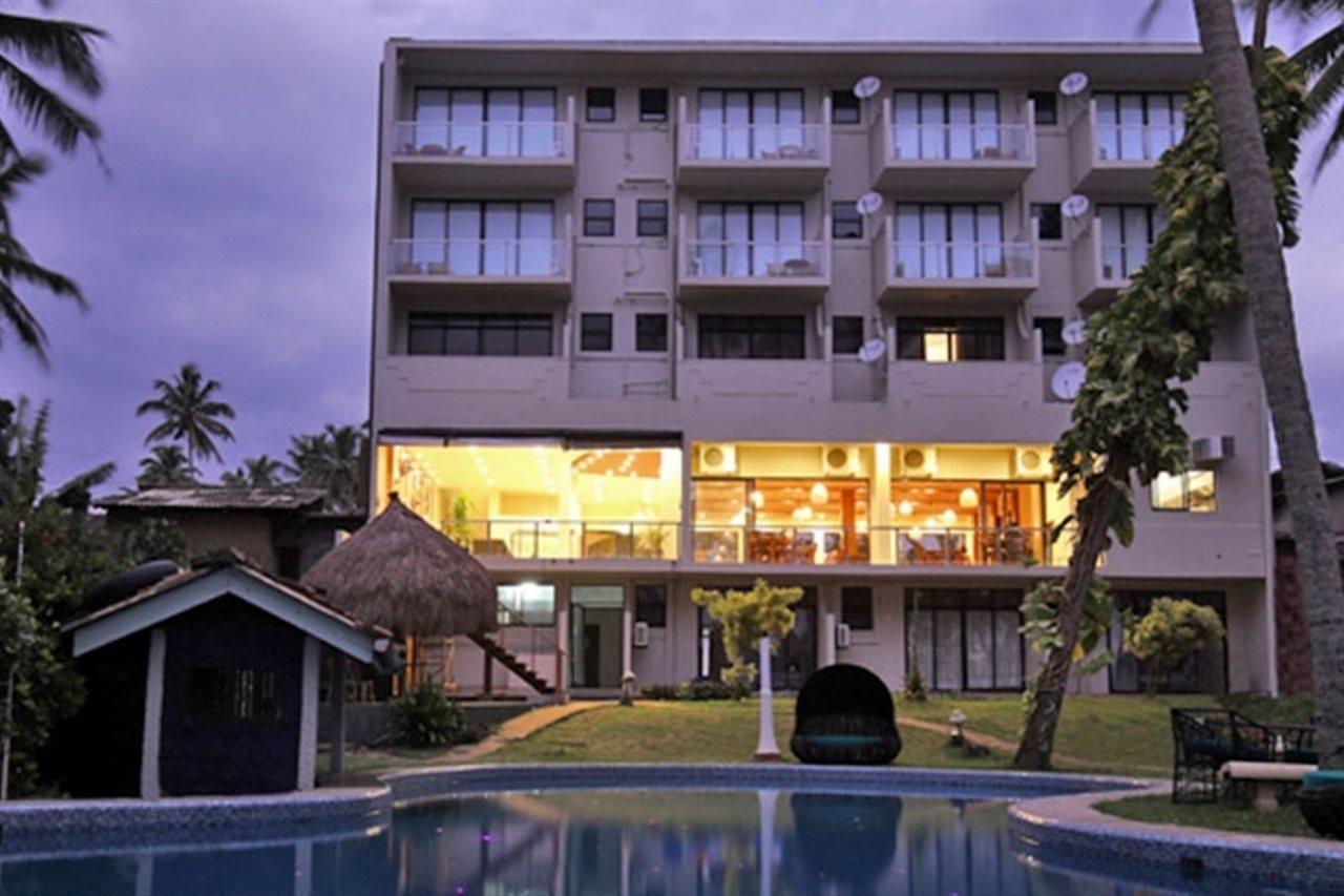 โรงแรมเจ อัมพาลันโคทา อัมบาลังโกดา ภายนอก รูปภาพ